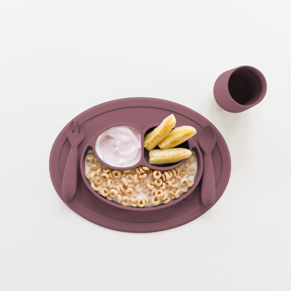 https://www.ezpzfunme.com/cdn/shop/products/Mini-Utensils-lifestyle-food-mauve_1400x.png?v=1676020180